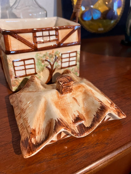 Boite à biscuit vintage dite "Cottage Ware" en barbotine - Angleterre - Années 60/70