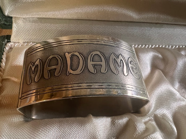 Ensemble des 2 ronds de serviette vintages Madame et Monsieur plaqués argent