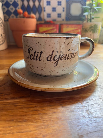 Service à petit-déjeuner vintage en grès