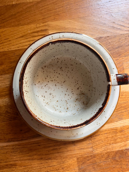 Service à petit-déjeuner vintage en grès
