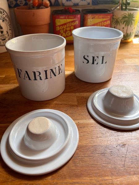 2 pots de cuisine vintages en céramique Farine et Sel - Faïencerie de Charolles