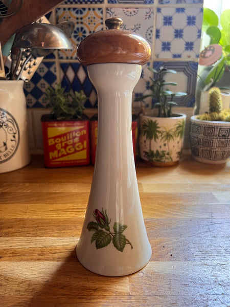 Moulin à poivre vintage en porcelaine de Paris