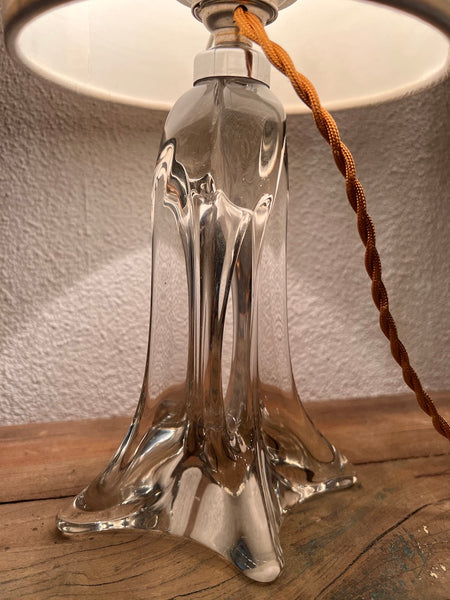 Lampe de table ancienne au pied en cristal