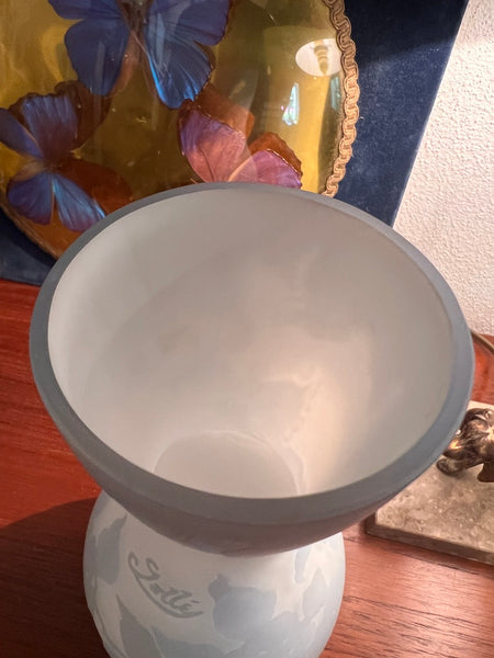 Vase vintage en verre soufflé à la bouche et gravé à l'acide Gallé Tip 24cm