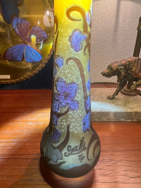 Petit vase vintage en verre soufflé à la bouche et gravé à l'acide Gallé Tip 20cm