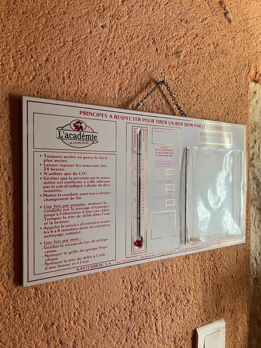Cadre métallique vintage Kanterbrau SA de bistrot avec son thermomètre - Années 70