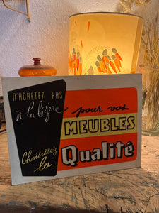 Panneau publicitaire vintage en carton fluo et velours
