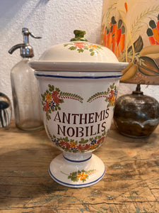 Pot d'apothicaire / de pharmacie vintage Anthemis Nobilis en faïence de Saint Clément