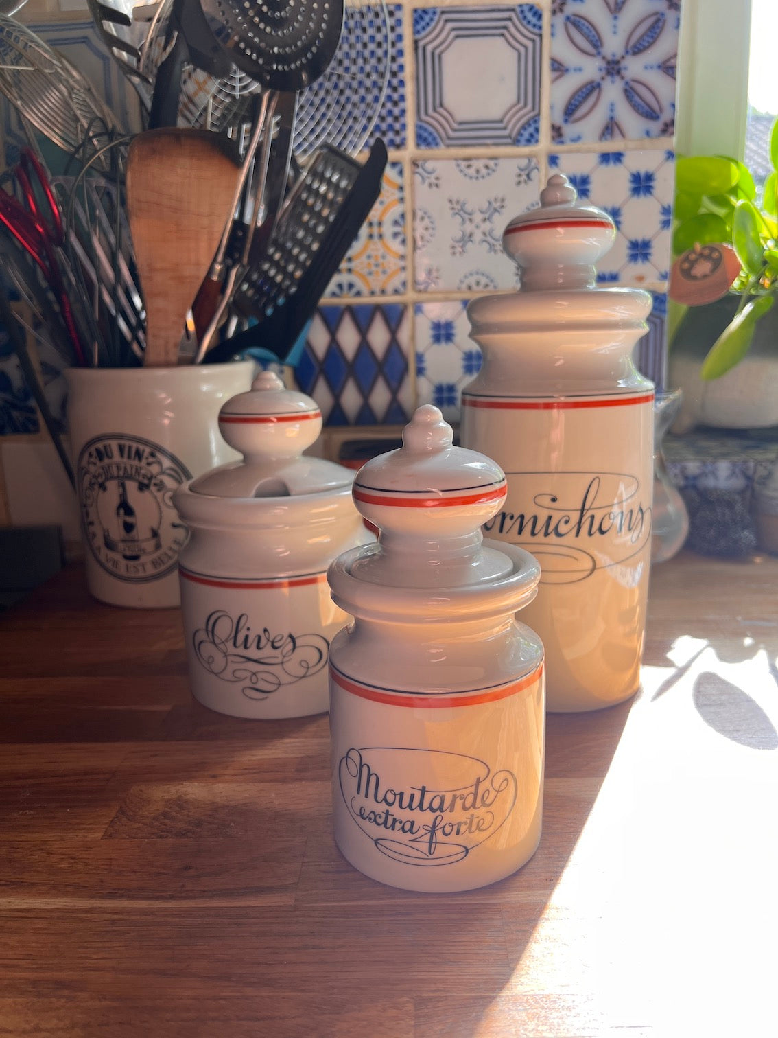 3 pots de cuisine vintages Bistrot - Porcelaine d'Auteuil - Création Jacques LOBJOY - Années 70