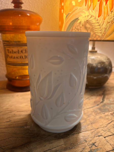 Vase vintage en verre opale blanc