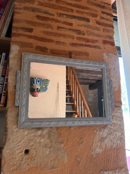 Miroir vintage en bois et stuc argenté 45x33cm