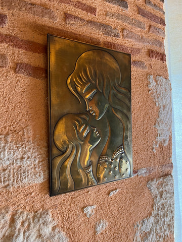 Le Sélectionneur - Brocante - Cadre décoratif en relief vintage en laiton repoussé / embossé 34x23,5cm