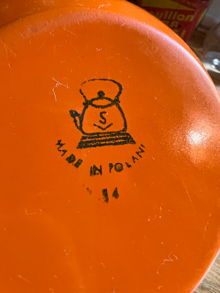 Le Sélectionneur - Brocante - Théière vintage en tôle émaillée orange - Made in Poland - Années 50